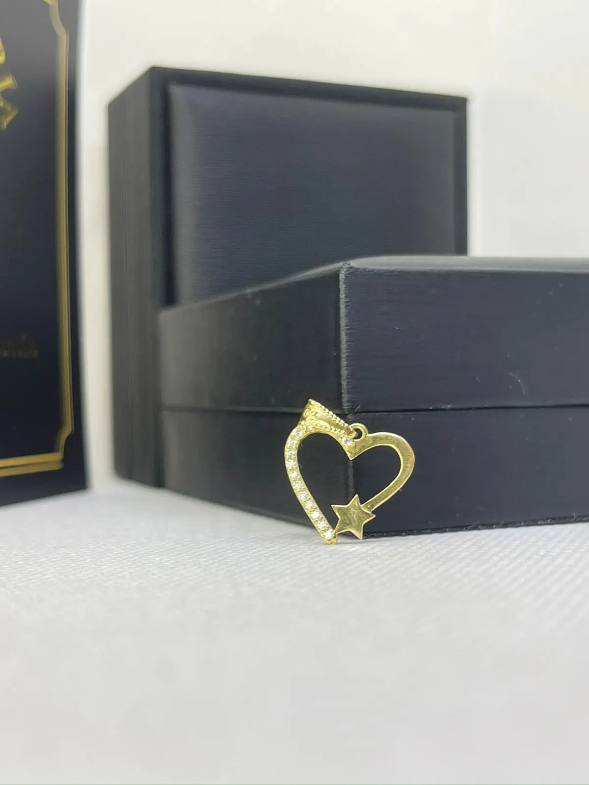 DIJE CORAZÓN CIRCON