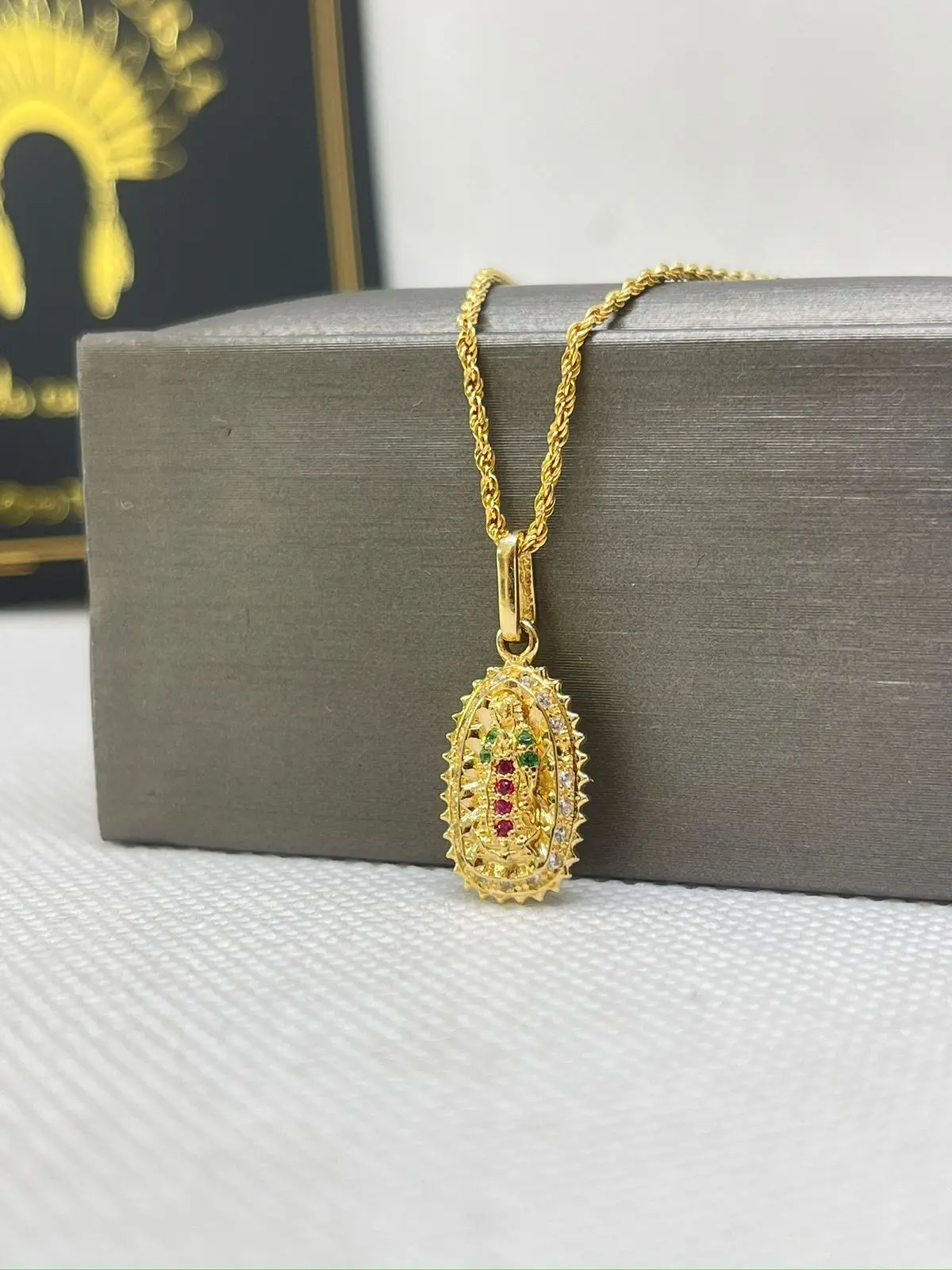 SET VIRGEN CIRCON - Image 3